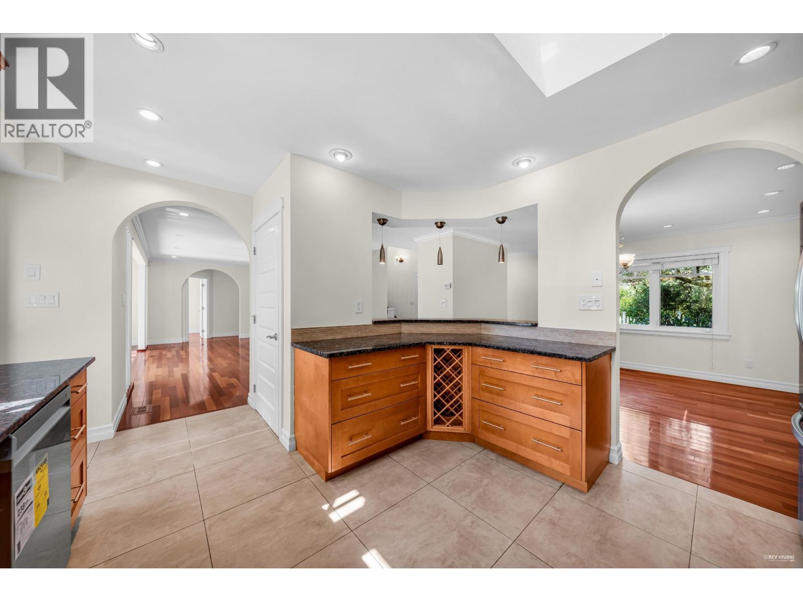 1138 Inglewood Avenue, West Vancouver, British Columbia  V7T 1Y5 - Photo 8 - R3053093