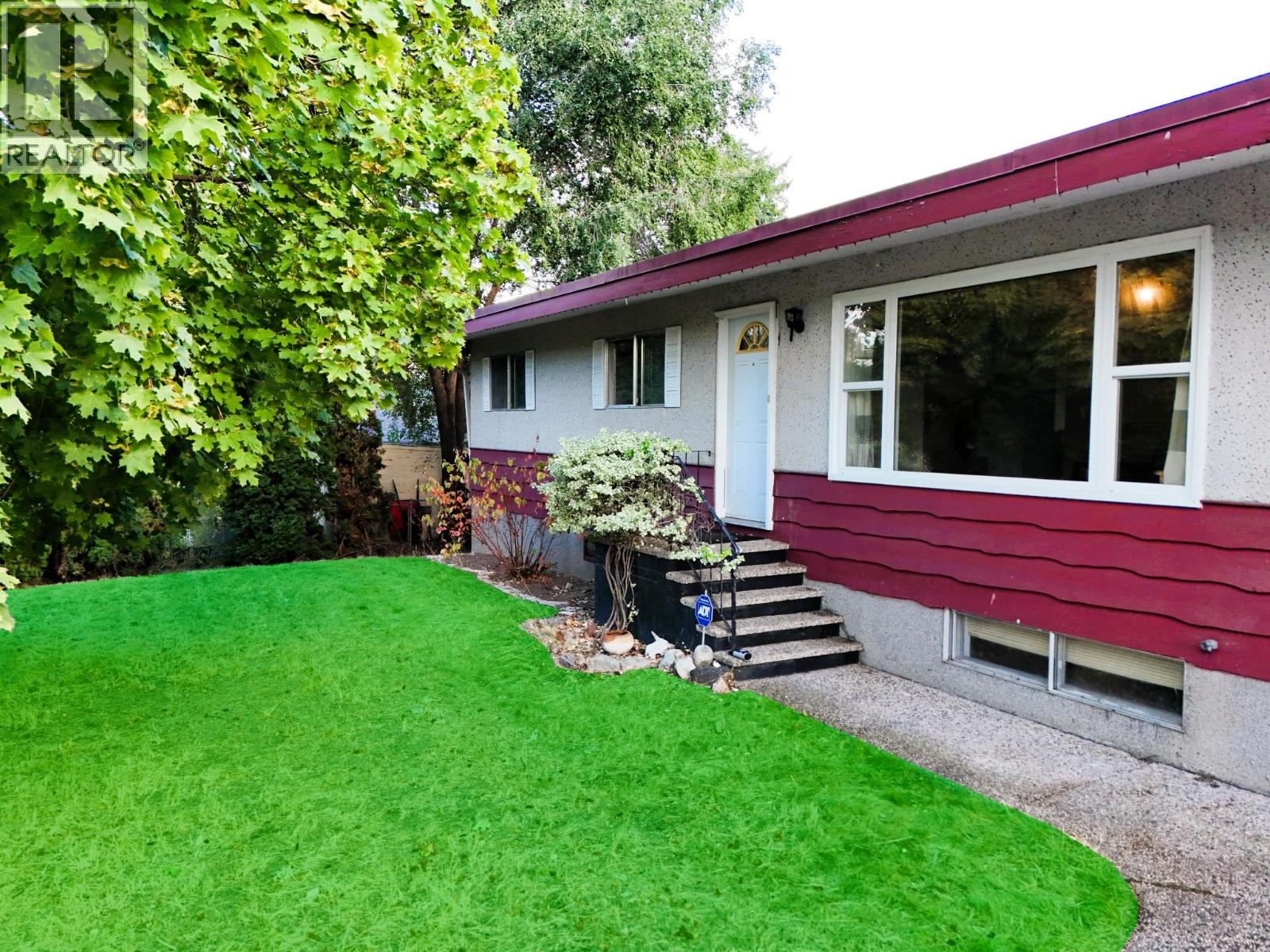 229 Fitzpatrick Road, Kelowna, British Columbia  V1X 5C8 - Photo 2 - 10363645