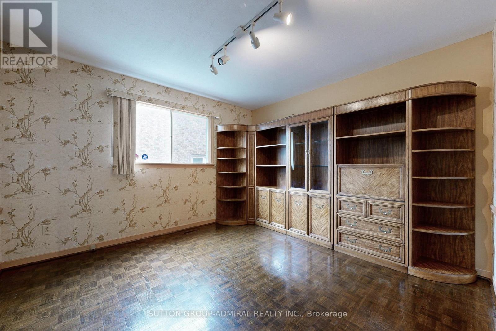 35 Nevada Avenue, Toronto, Ontario  M2M 3N9 - Photo 19 - C12246084