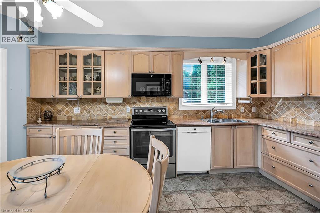 223 Greenbriar Road, Ancaster, Ontario  L9G 3V9 - Photo 13 - 40761484