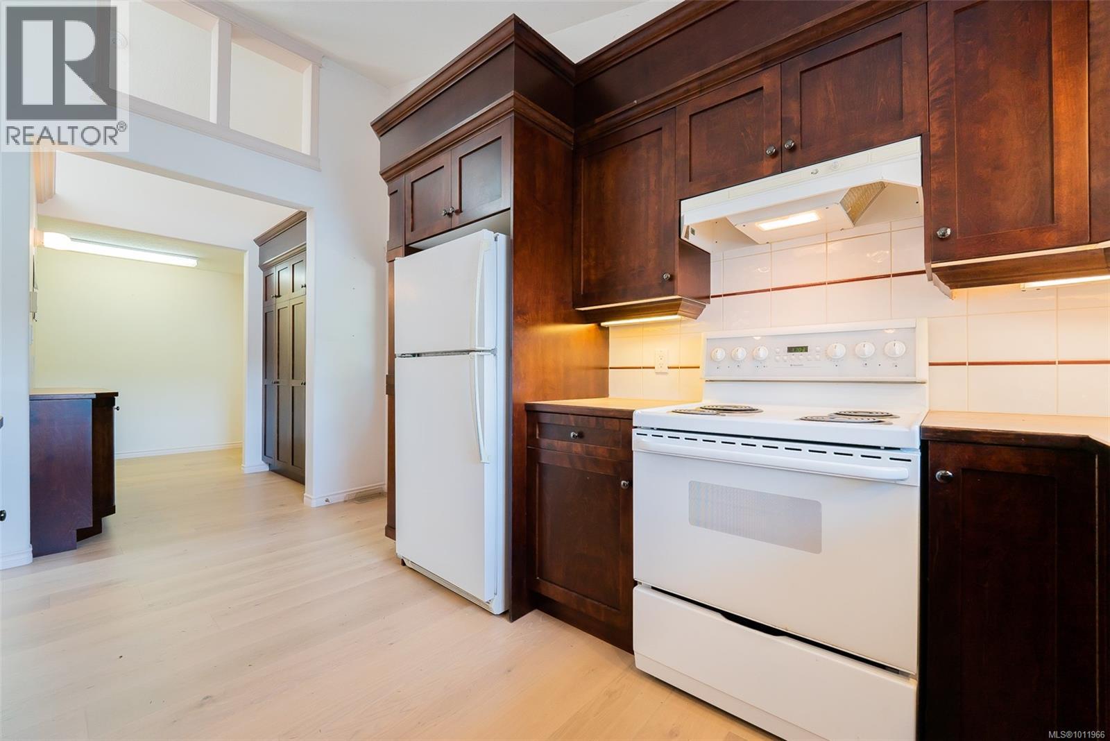 5030 Limberis Dr, Ladysmith, British Columbia  V9G 1M6 - Photo 11 - 1011966