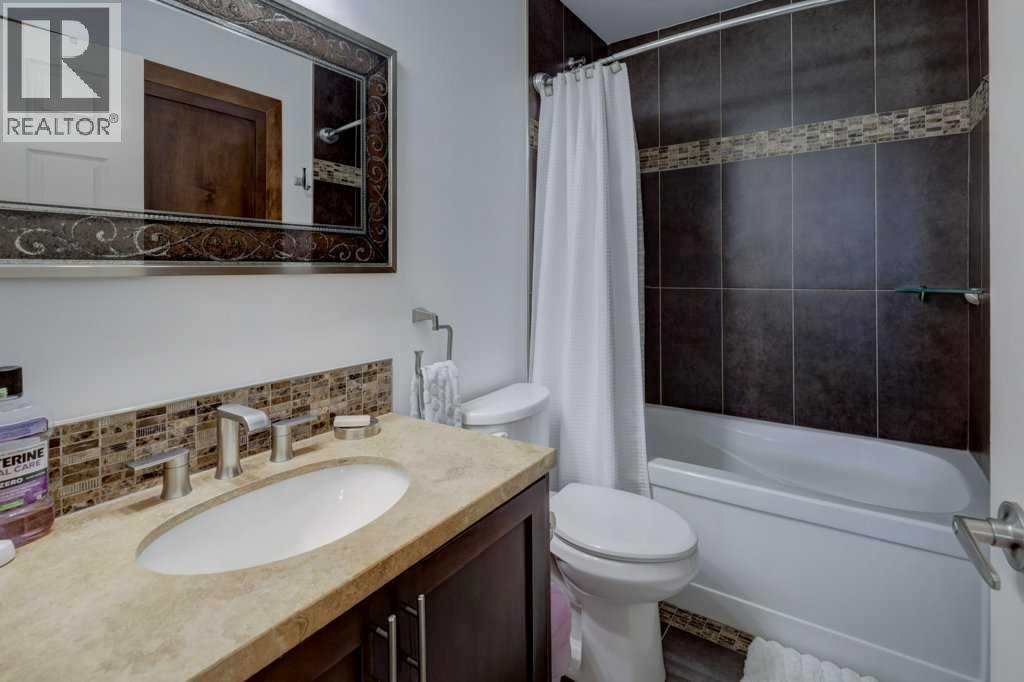 43 Canoe Square Sw, Airdrie, Alberta  T4B 2N5 - Photo 19 - A2260634