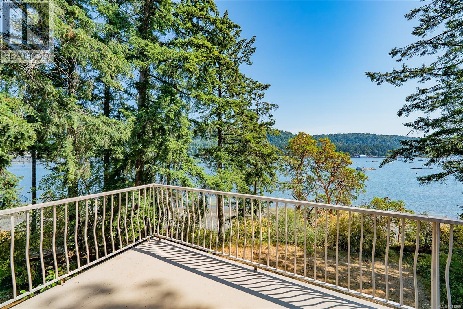 5030 Limberis Dr, Ladysmith, British Columbia  V9G 1M6 - Photo 1 - 1011966