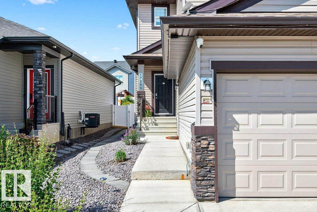 17096 46 St Nw, Edmonton, Alberta  T5Y 4B1 - Photo 3 - E4459970