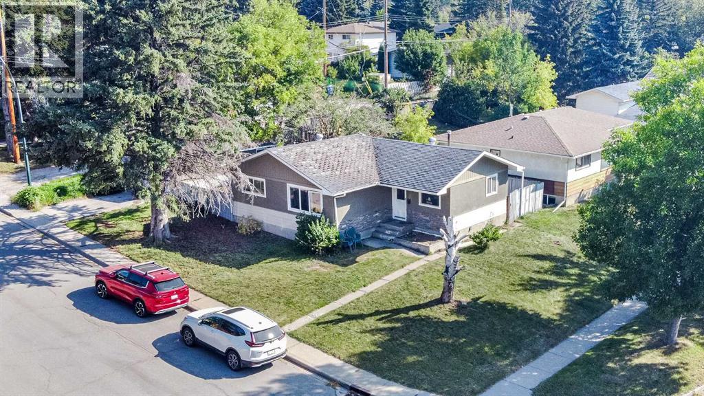 4 Cheyenne Crescent Nw, Calgary, Alberta  T2L 0Z2 - Photo 3 - A2257980