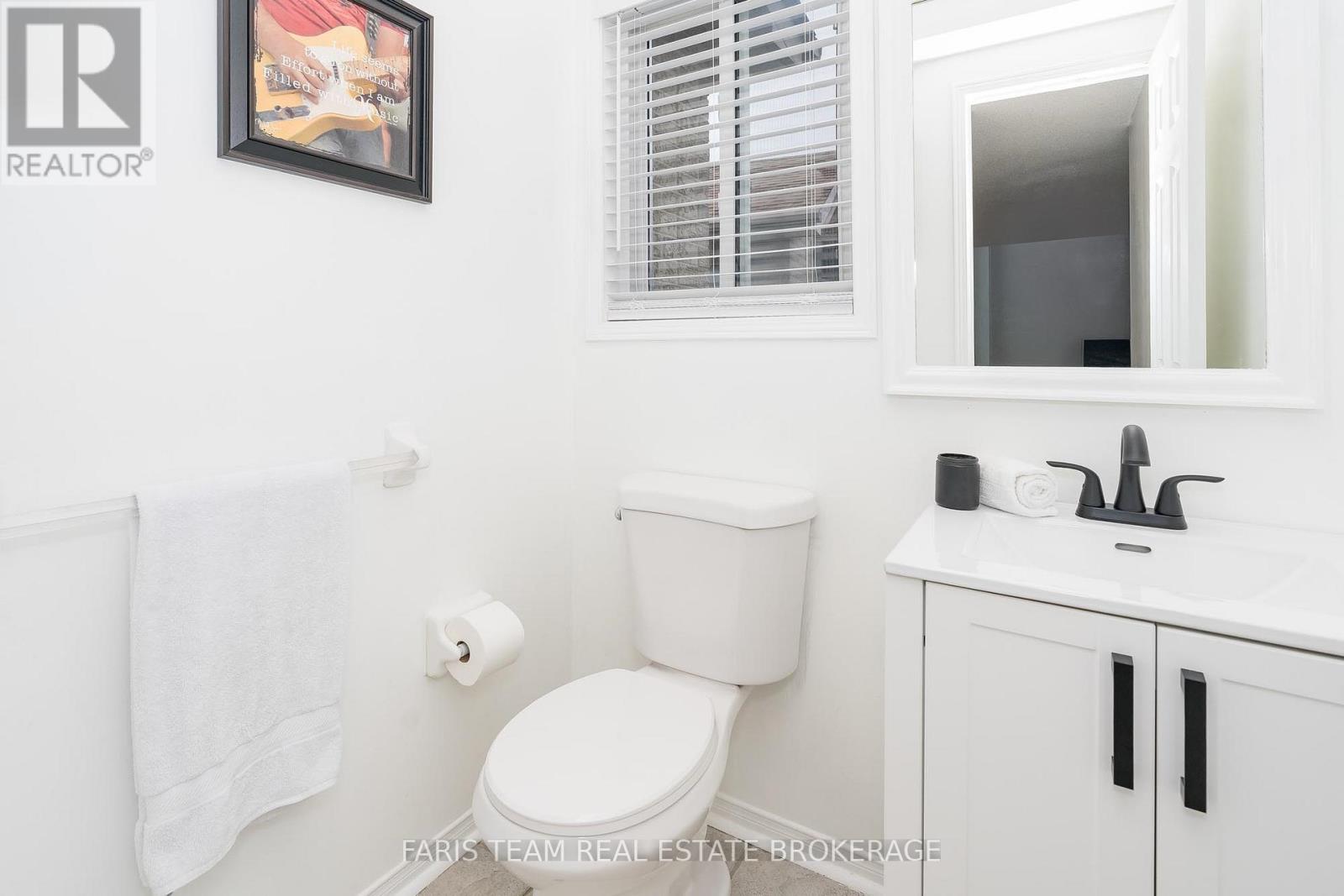 7 Round Leaf Court, Barrie, Ontario  L4N 9N3 - Photo 16 - S12430626