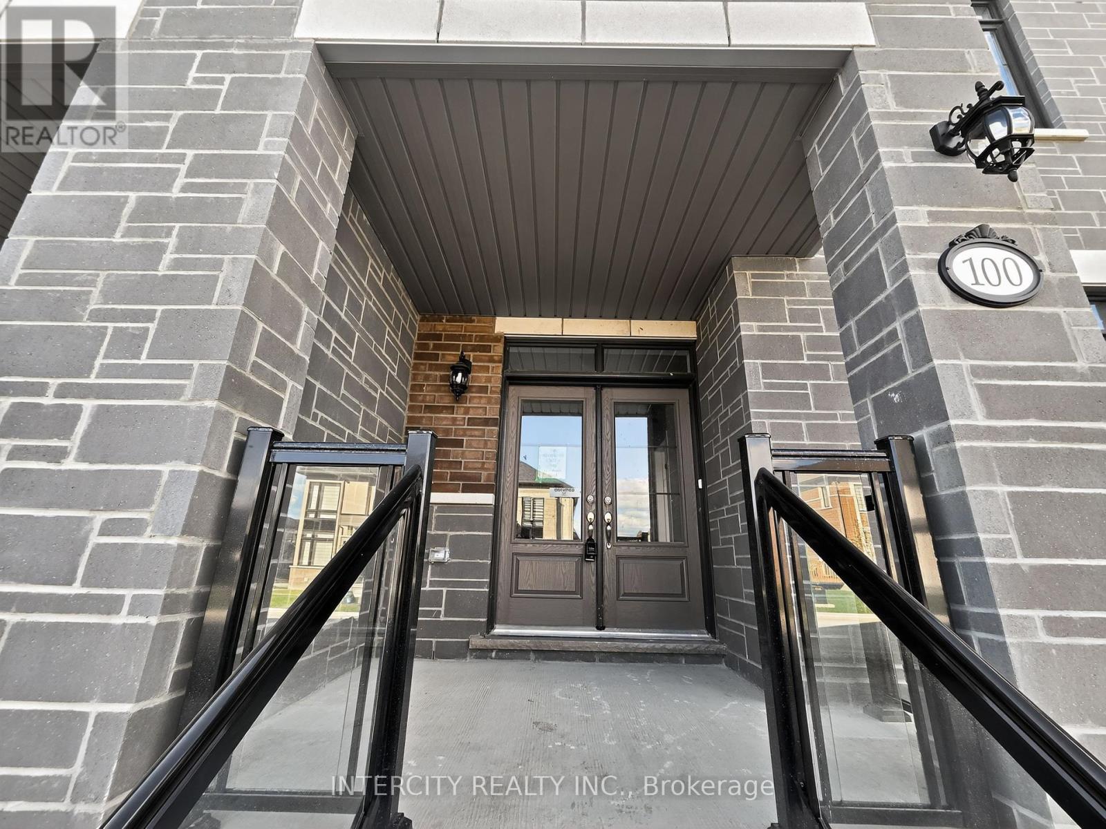 100 GRASSBANK ROAD, Brampton, Ontario