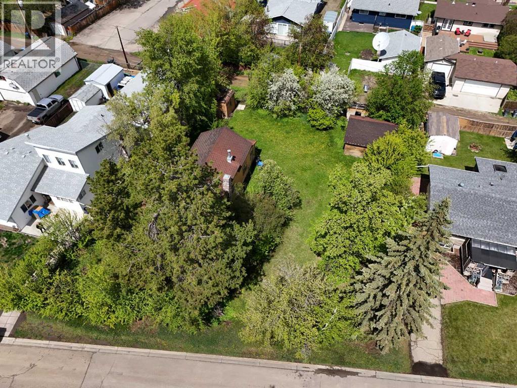 5116 50 Avenue, Sylvan Lake, Alberta  T4S 1E6 - Photo 3 - A2248009