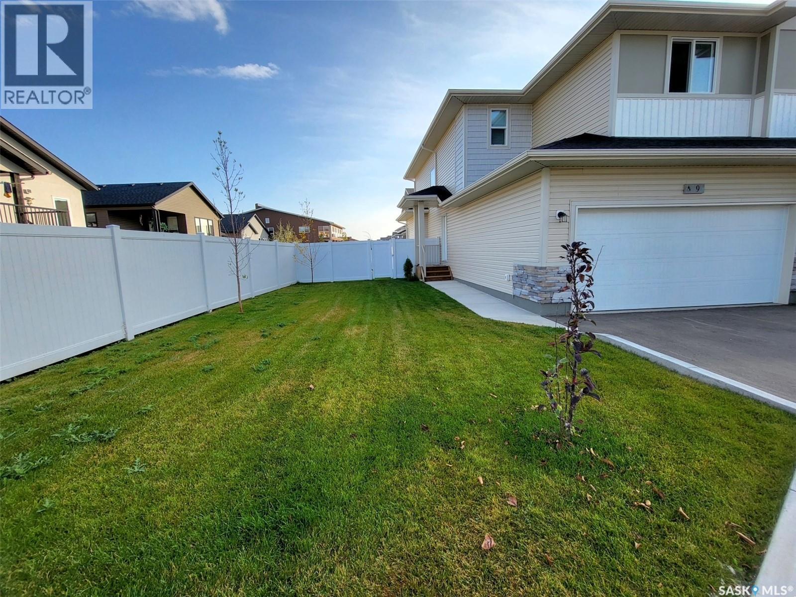 9 115 Feheregyhazi Boulevard, Saskatoon, Saskatchewan  S7W 1J6 - Photo 3 - SK018358