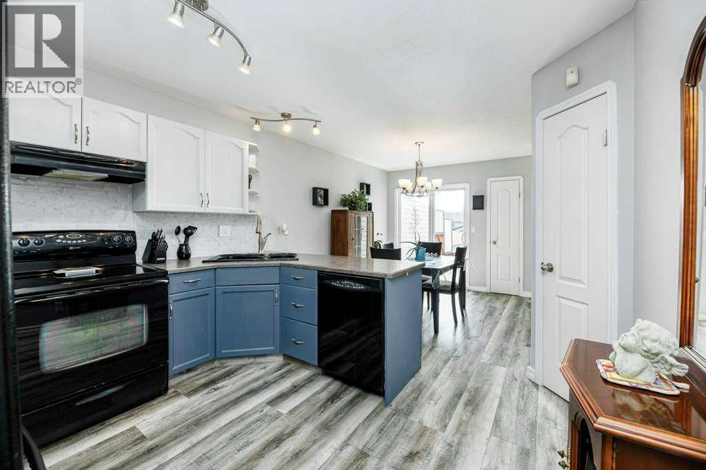 8 Kirk Close, Red Deer, Alberta  T4P 3R1 - Photo 5 - A2257529