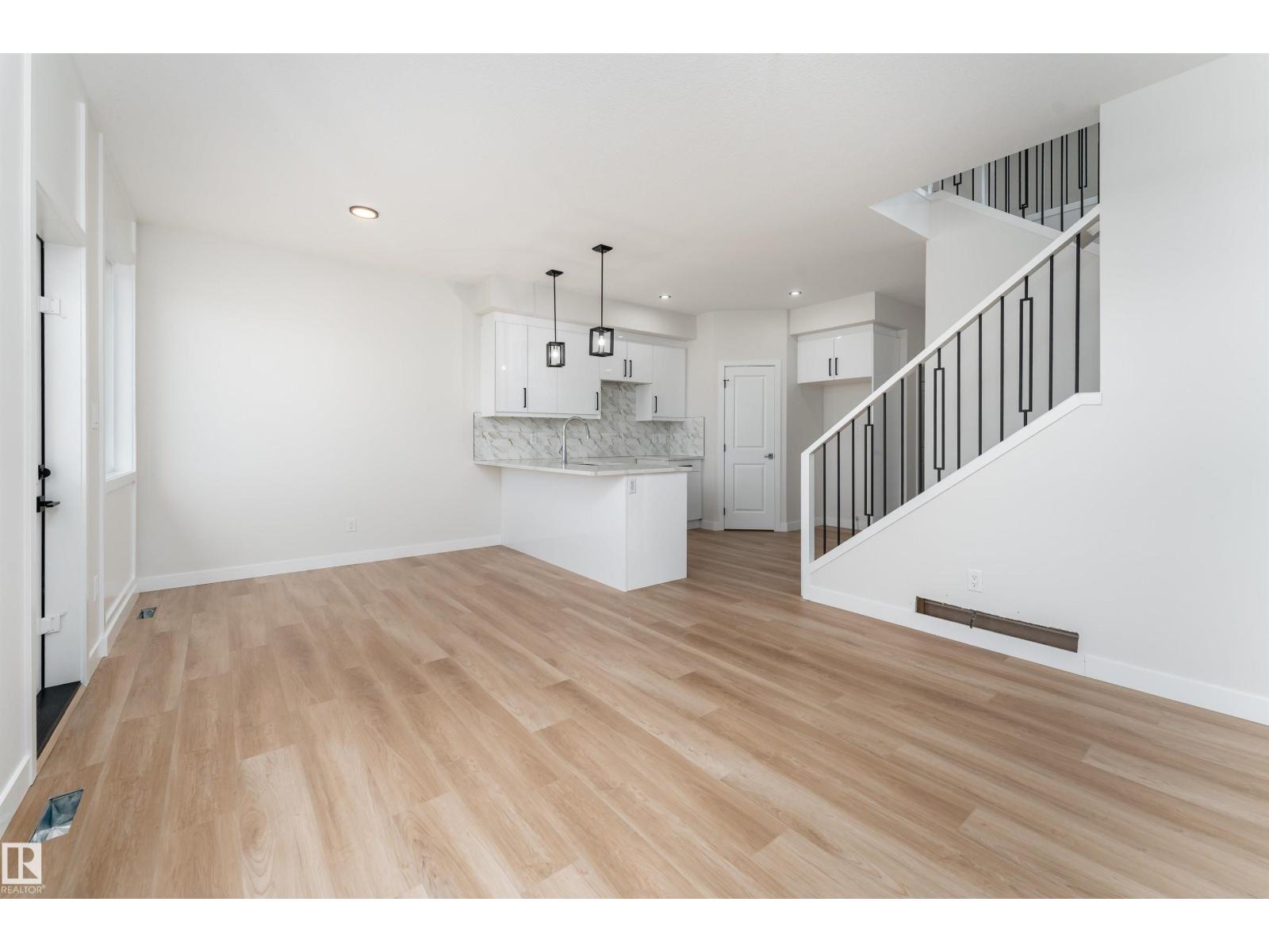 105 Patriot Way, Spruce Grove, Alberta  T7X 2W7 - Photo 6 - E4459974
