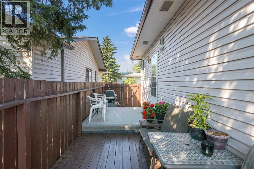 220 Temple Close Ne, Calgary, Alberta  T1Y 2B6 - Photo 44 - A2255982