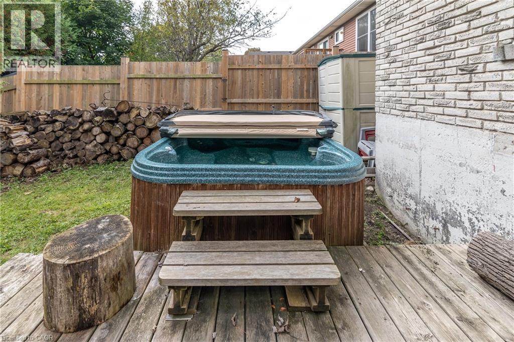 34 Woodridge Drive, Guelph, Ontario  N1H 7E2 - Photo 46 - 40773422