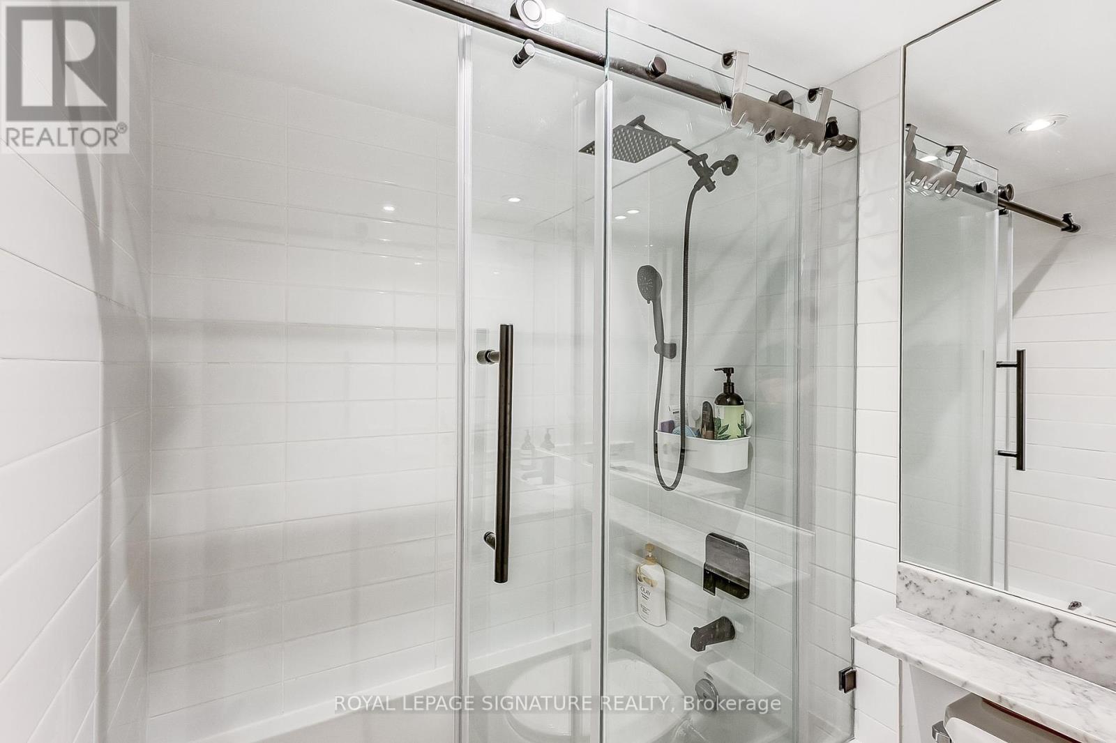 210 - 125 Western Battery Road, Toronto, Ontario  M6K 3R8 - Photo 15 - C12432449