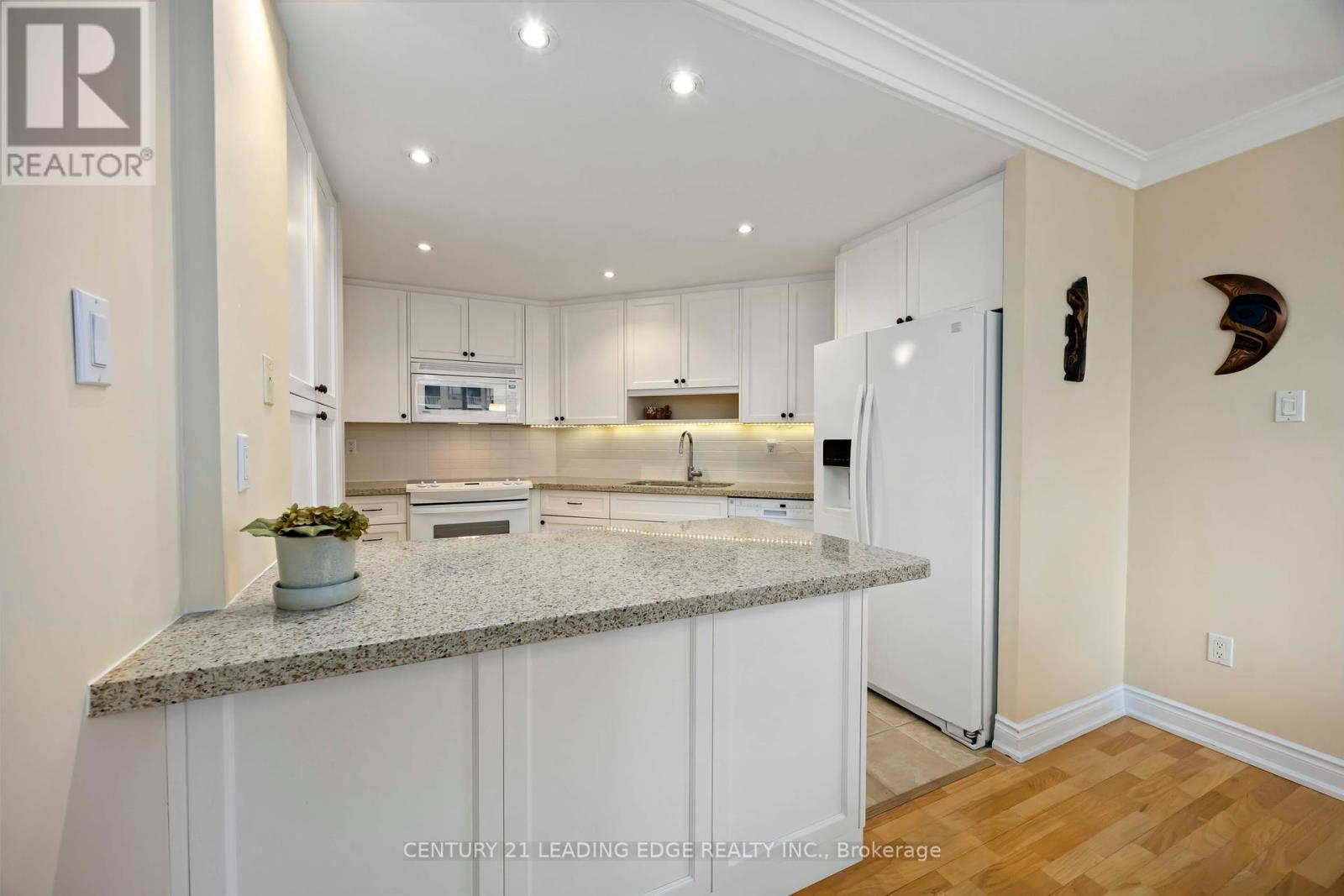 1806 - 131 Beecroft Road, Toronto, Ontario  M2N 6G9 - Photo 6 - C12432454