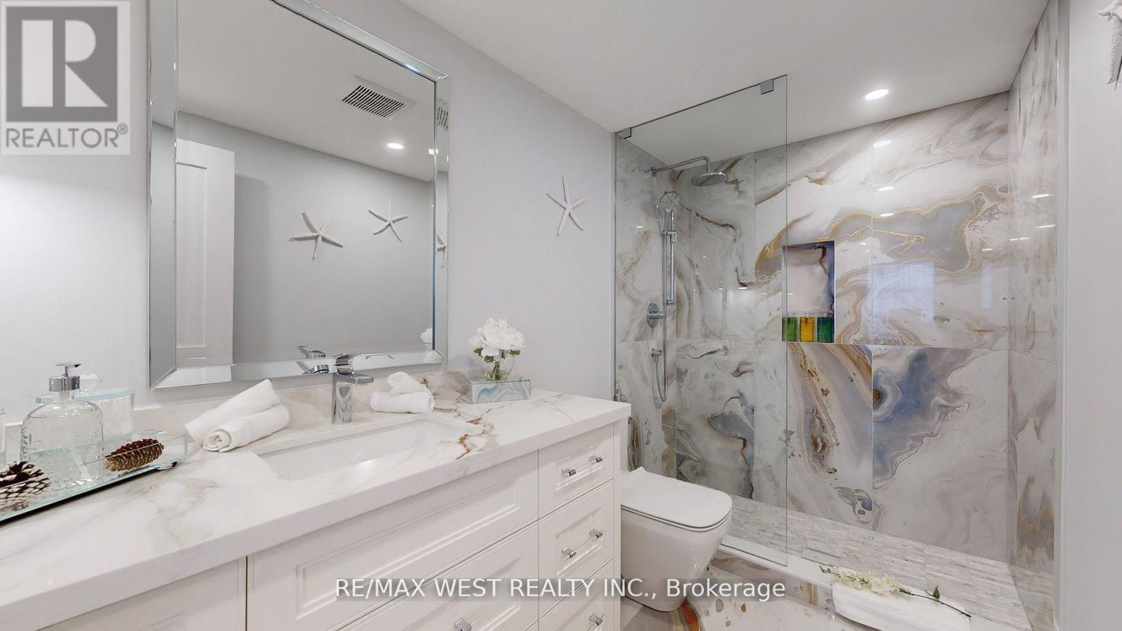 1403 - 900 Yonge Street, Toronto, Ontario  M4W 3P5 - Photo 34 - C12432473