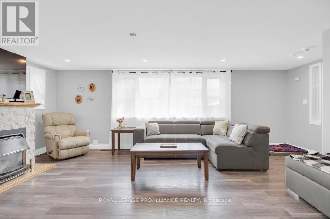 355 Metcalf Street, Tweed, Ontario  K0K 3J0 - Photo 17 - X12432614