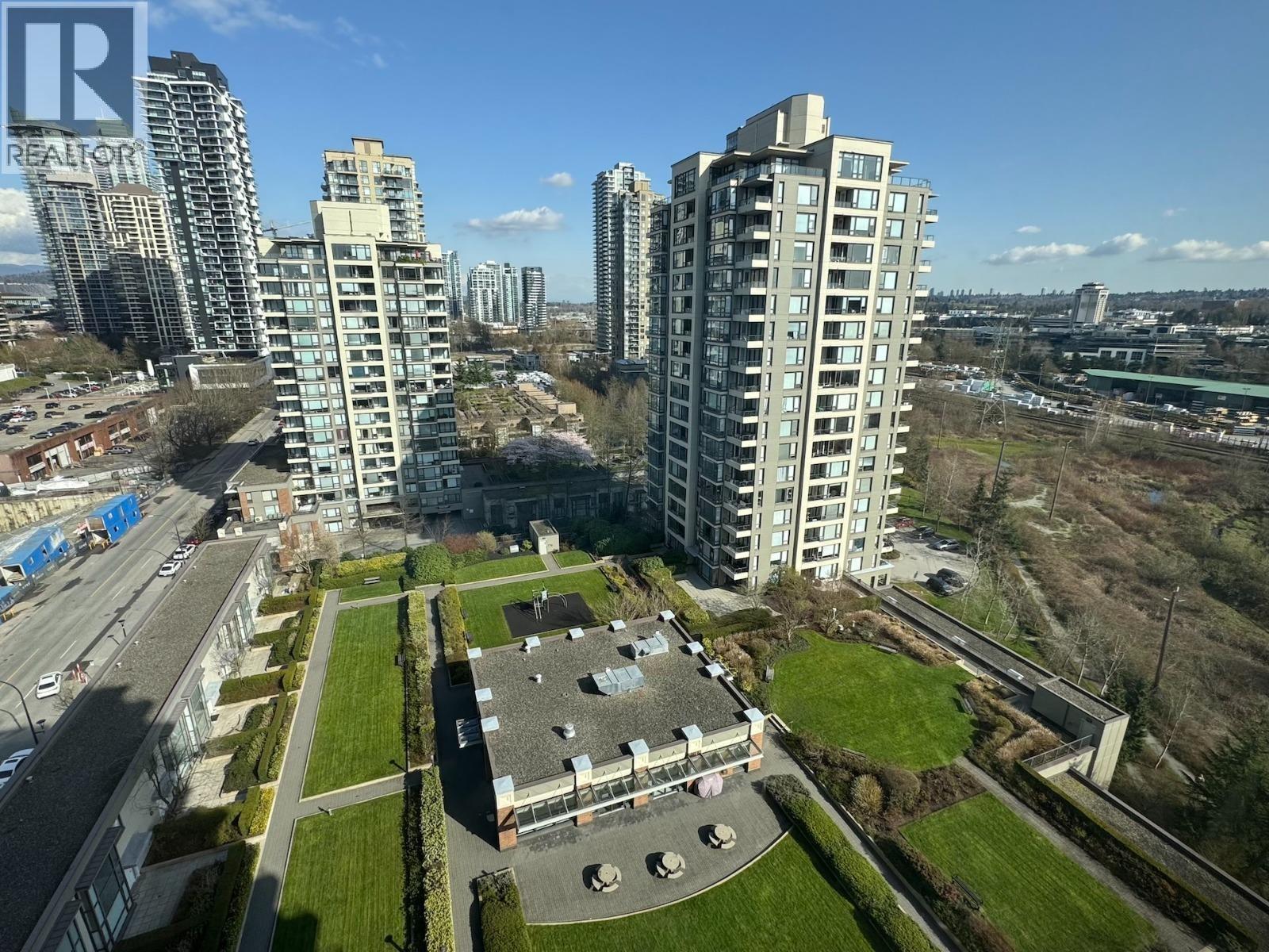 1605 4118 DAWSON STREET, Burnaby, British Columbia