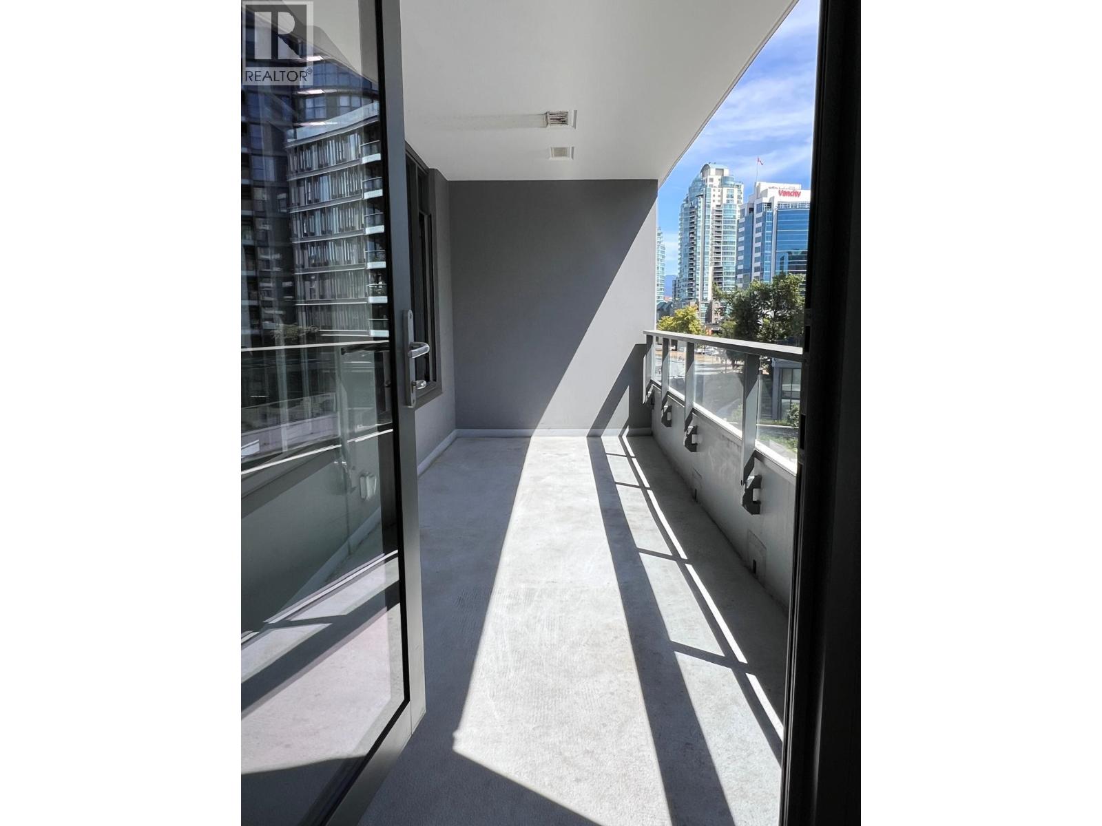 407 1678 Pullman Porter Street, Vancouver, British Columbia  V6A 0H4 - Photo 4 - R3053057