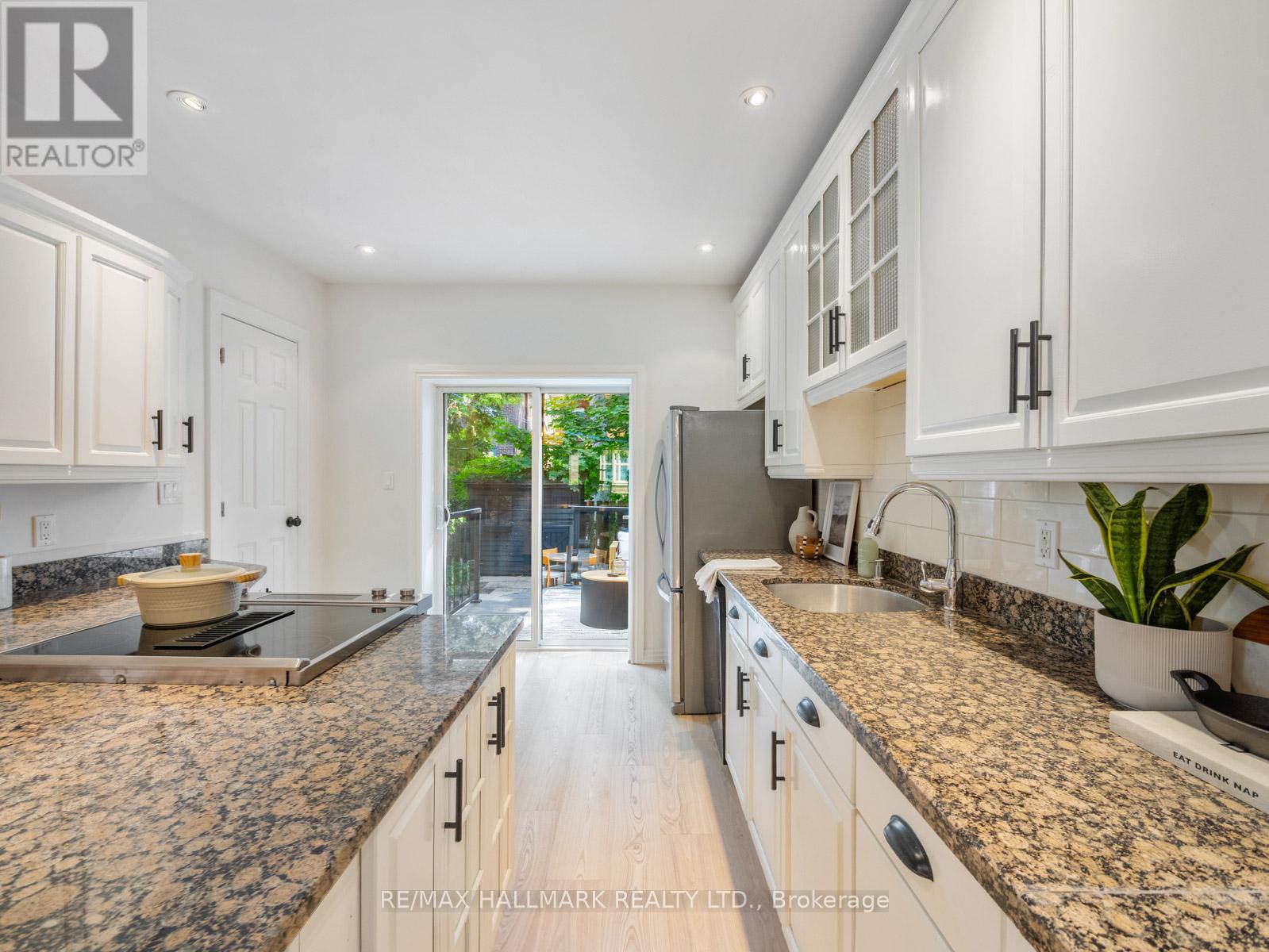97 Bowmore Road, Toronto, Ontario  M4L 3J1 - Photo 13 - E12432484