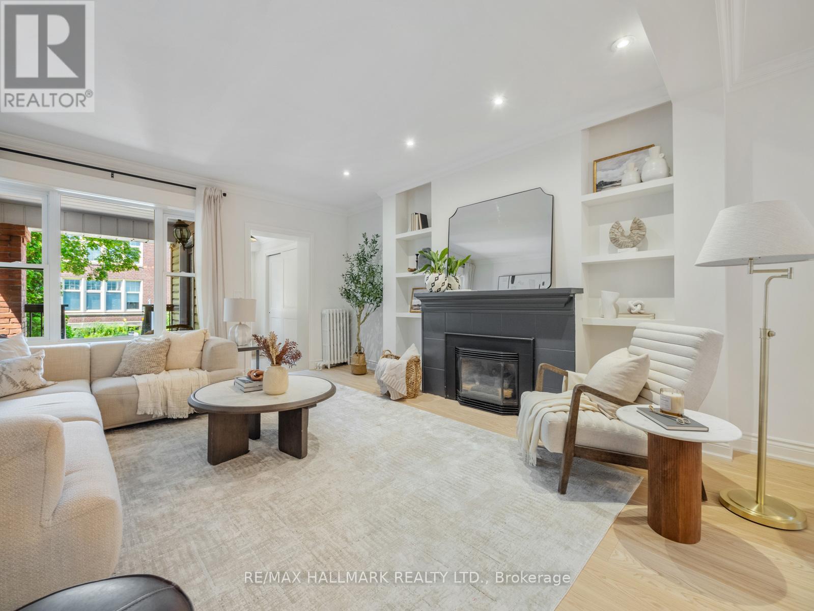 97 Bowmore Road, Toronto, Ontario  M4L 3J1 - Photo 6 - E12432484