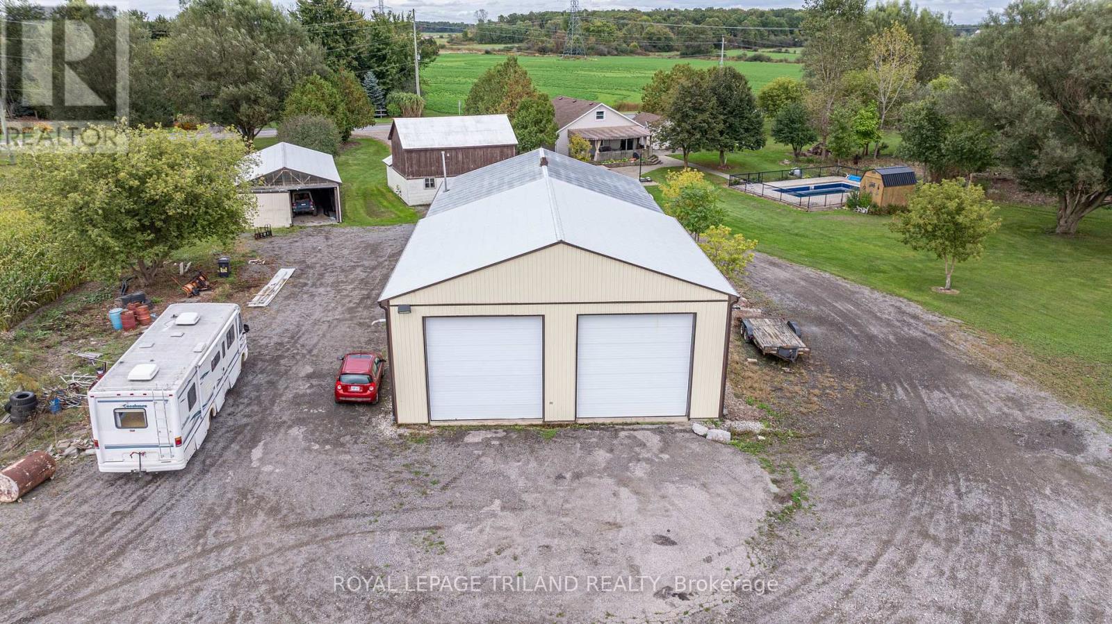 12249 Mill Road, Southwold, Ontario  N0L 2G0 - Photo 10 - X12432530