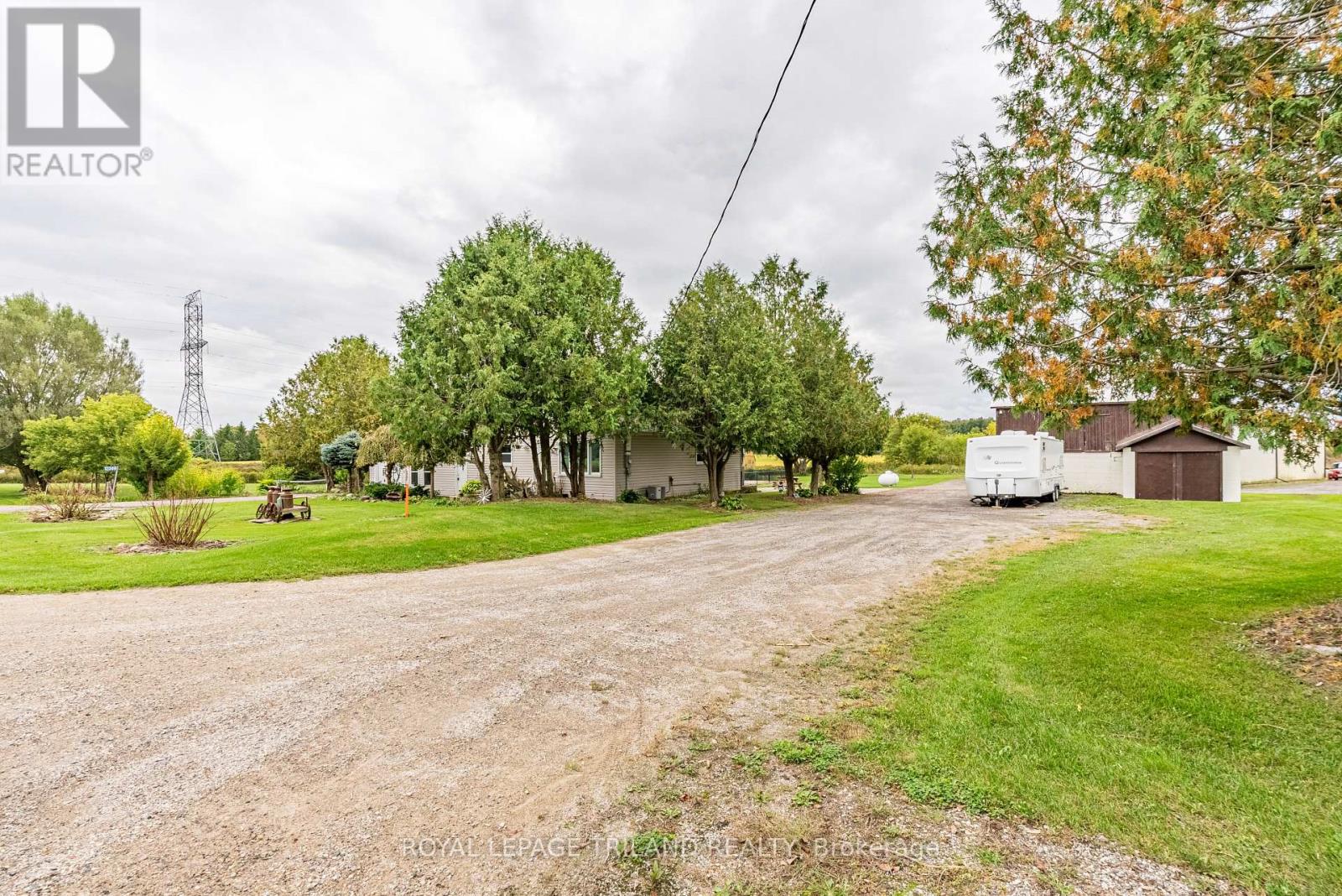 12249 Mill Road, Southwold, Ontario  N0L 2G0 - Photo 5 - X12432530