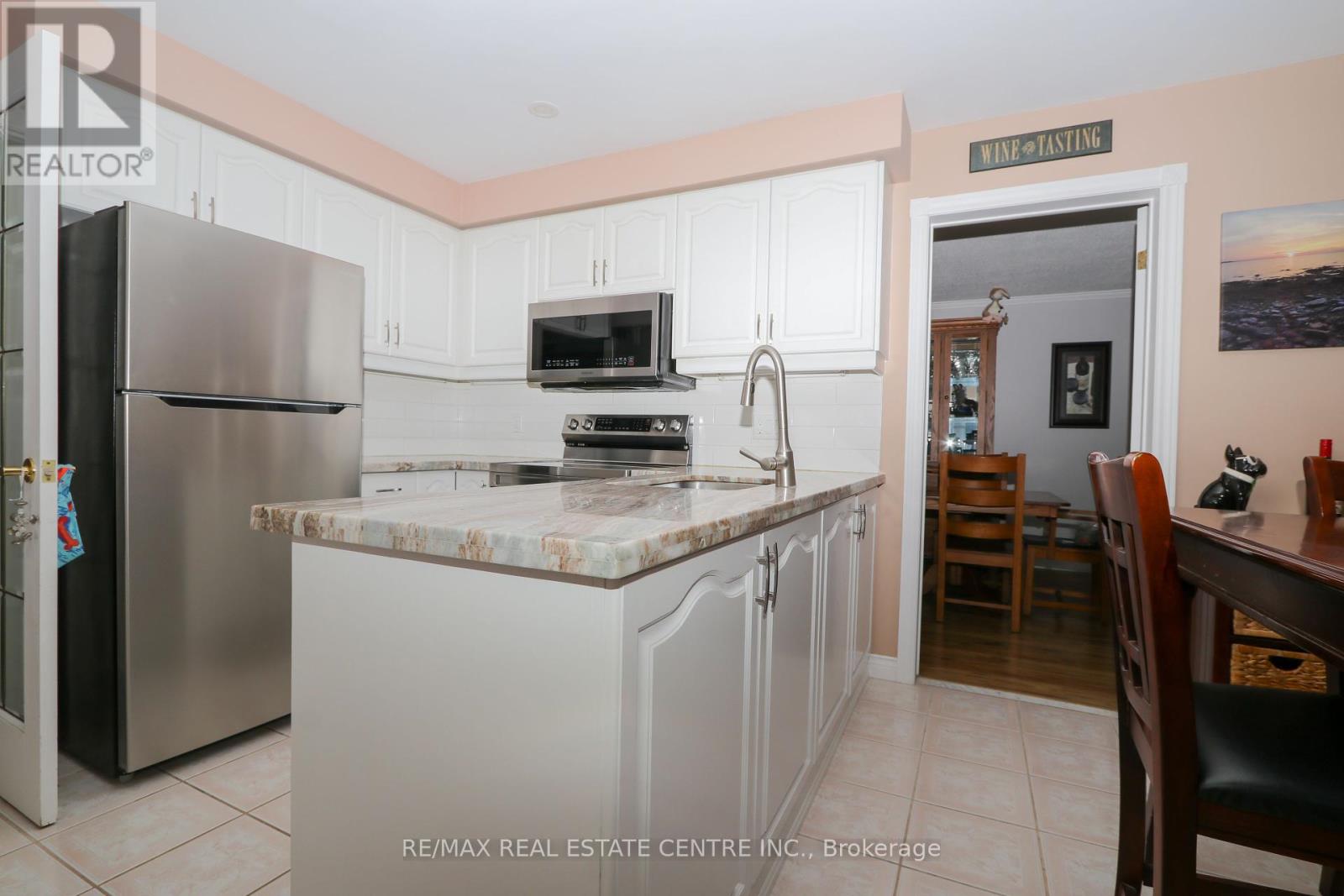 119 Hume Drive, Cambridge, Ontario  N1T 1N3 - Photo 11 - X12432534