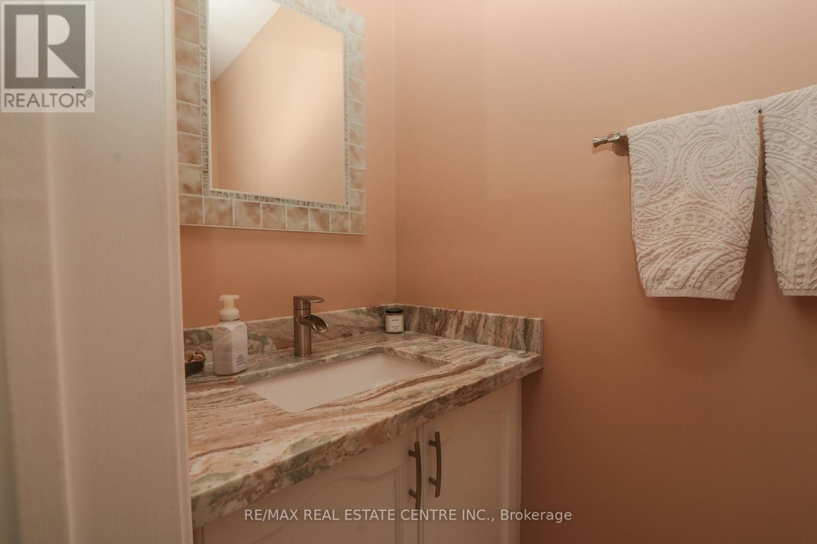 119 Hume Drive, Cambridge, Ontario  N1T 1N3 - Photo 15 - X12432534