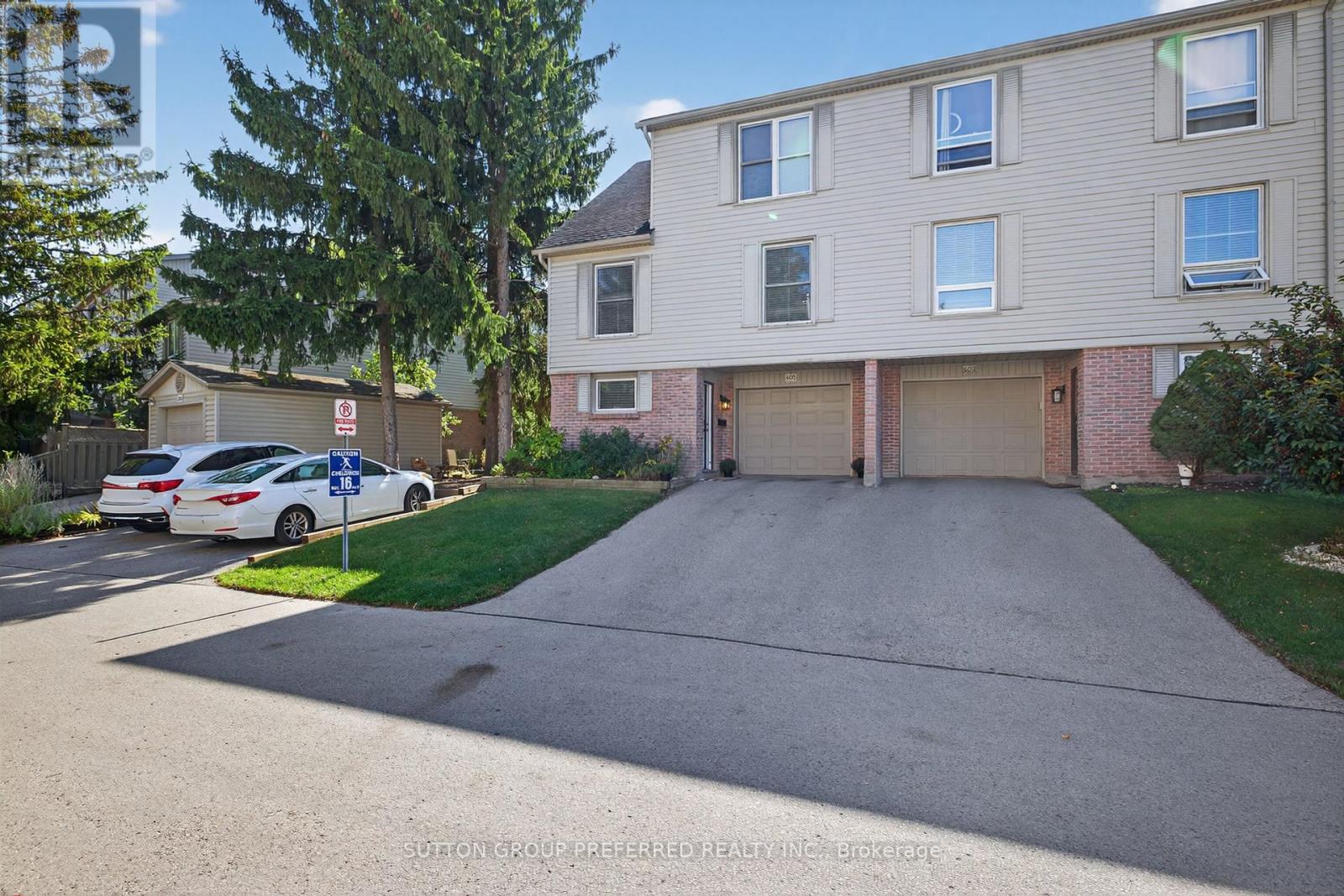 405 Everglade Crescent, London North, Ontario  N6H 4M8 - Photo 3 - X12432569