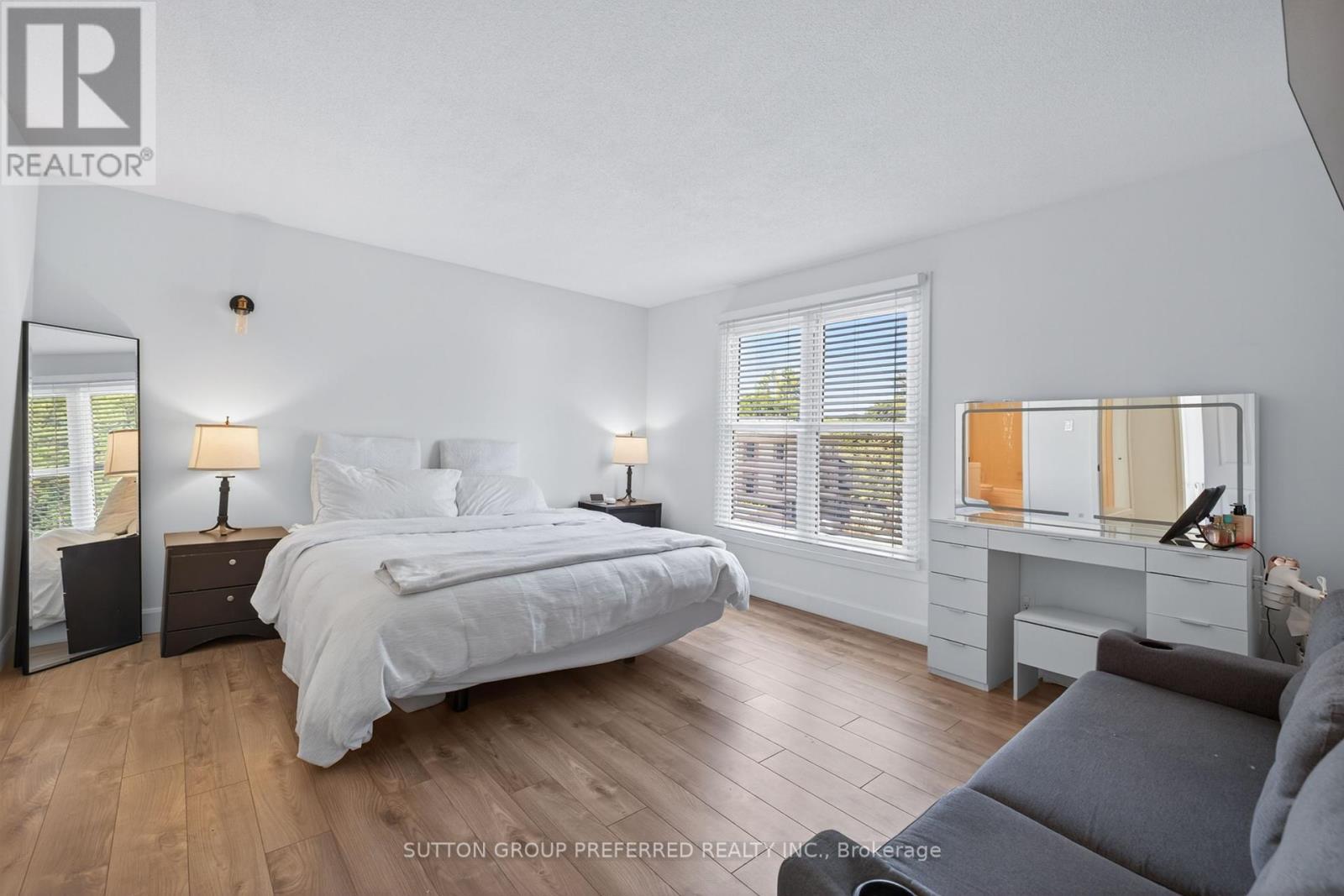 405 Everglade Crescent, London North, Ontario  N6H 4M8 - Photo 35 - X12432569