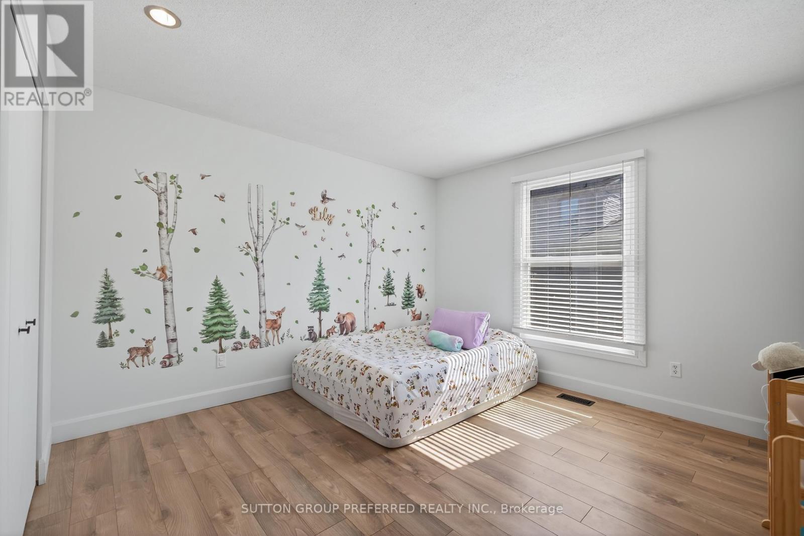 405 Everglade Crescent, London North, Ontario  N6H 4M8 - Photo 41 - X12432569