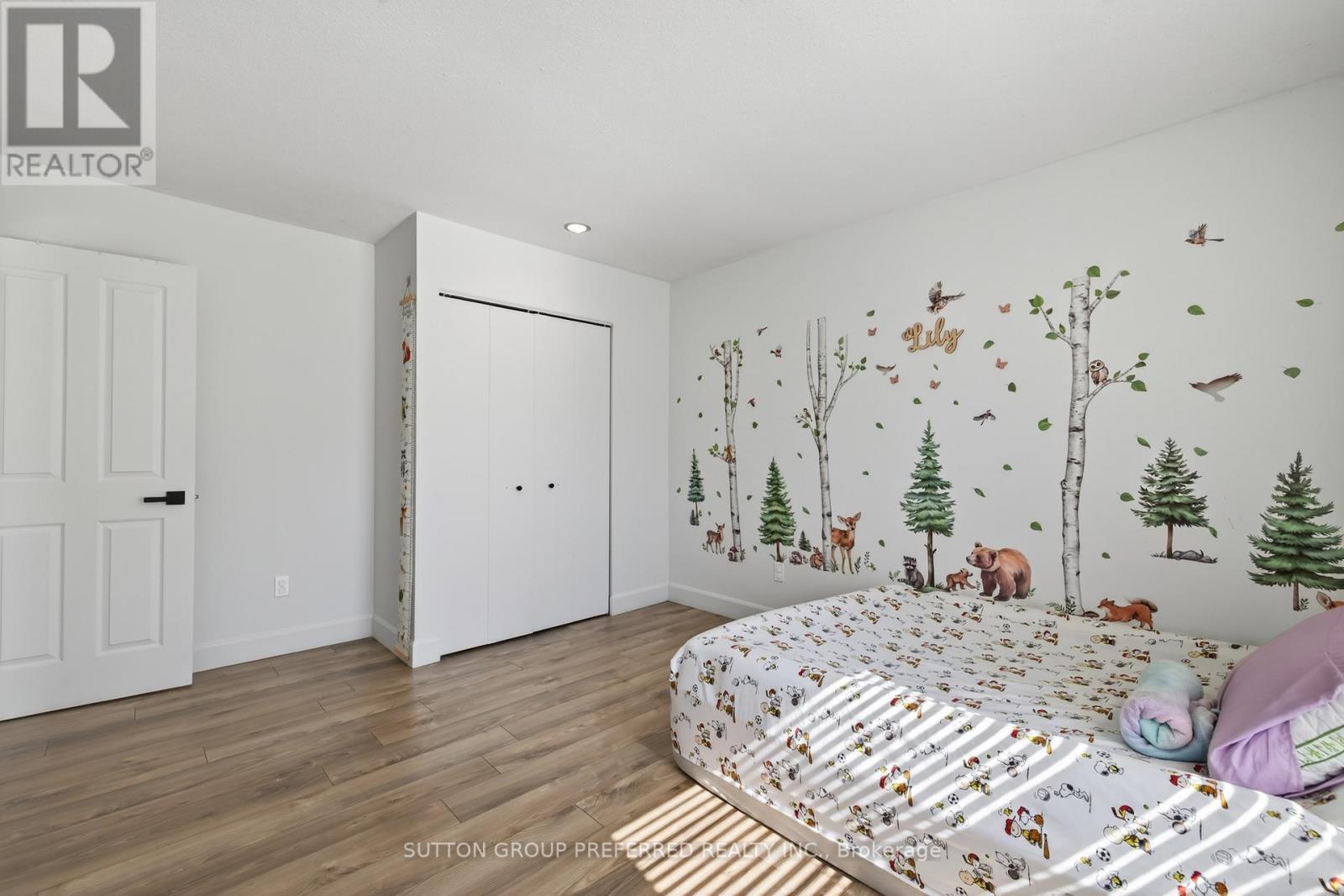 405 Everglade Crescent, London North, Ontario  N6H 4M8 - Photo 42 - X12432569