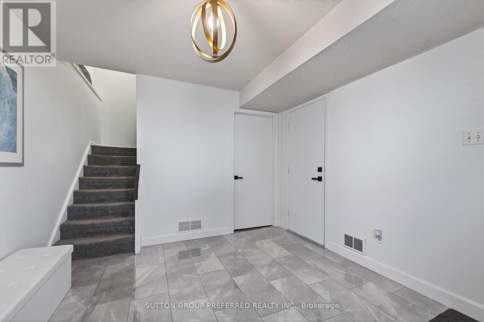 405 Everglade Crescent, London North, Ontario  N6H 4M8 - Photo 8 - X12432569
