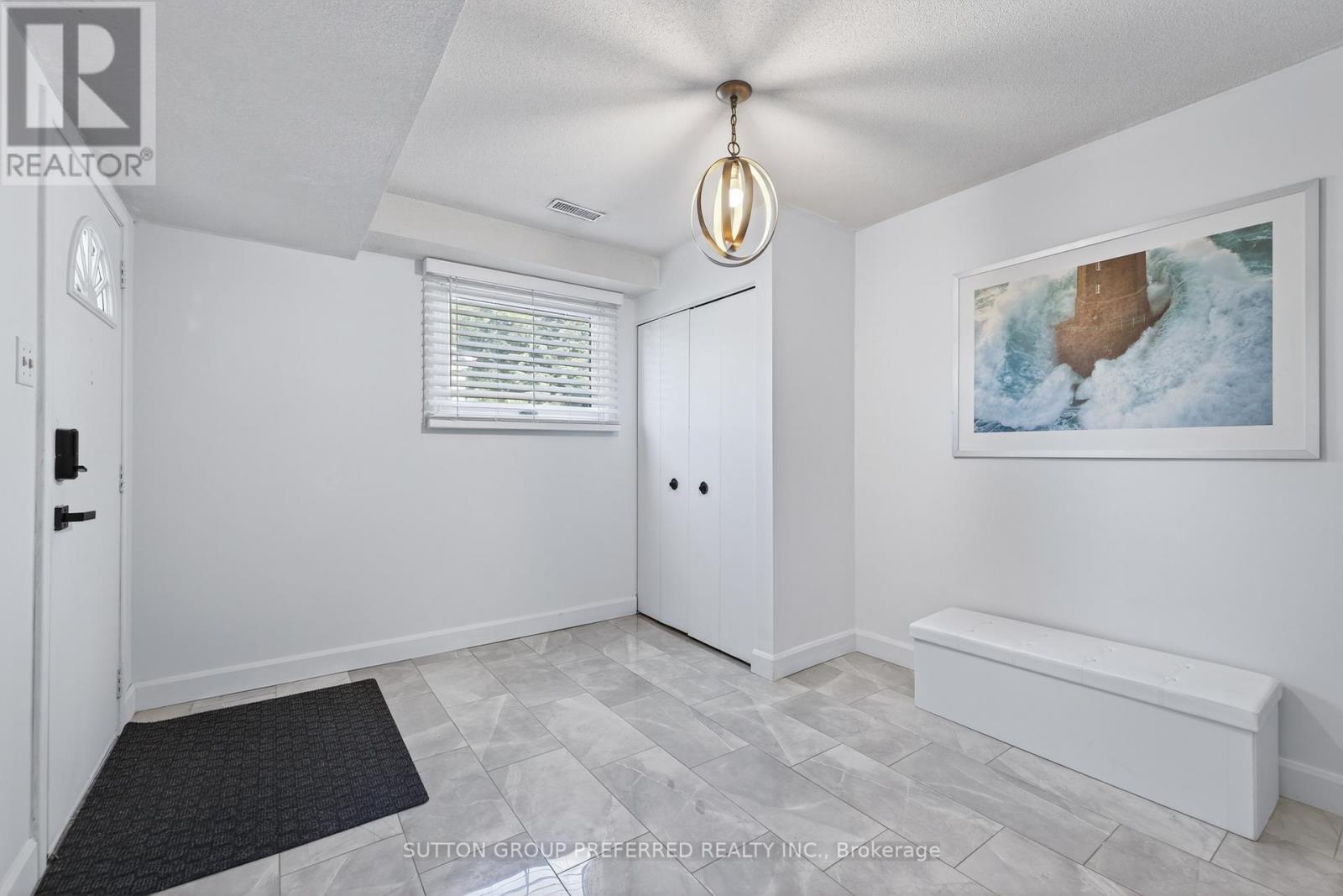 405 Everglade Crescent, London North, Ontario  N6H 4M8 - Photo 9 - X12432569