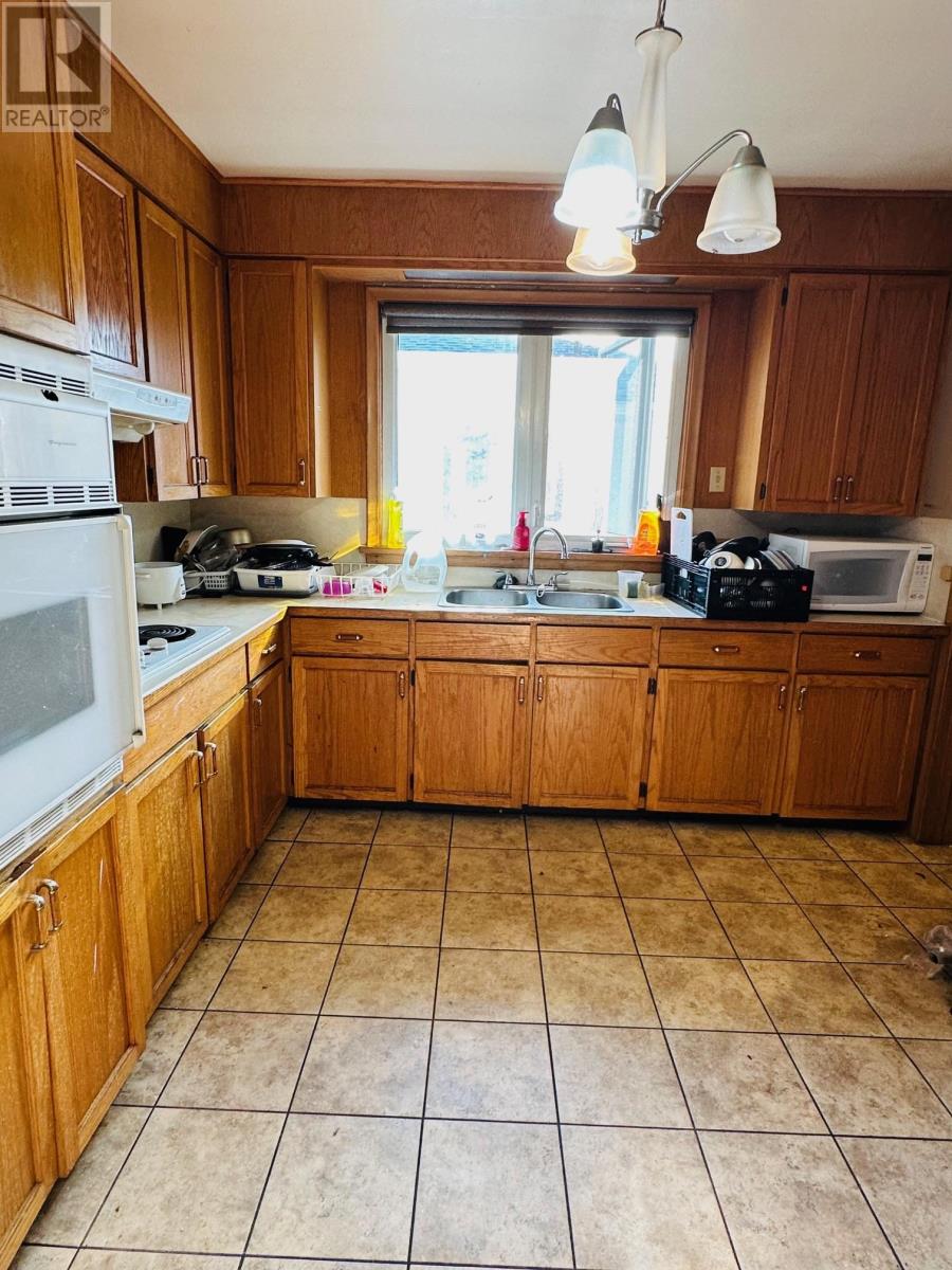 2615 Begin Pl, Thunder Bay, Ontario  P7E 5L9 - Photo 4 - TB252528