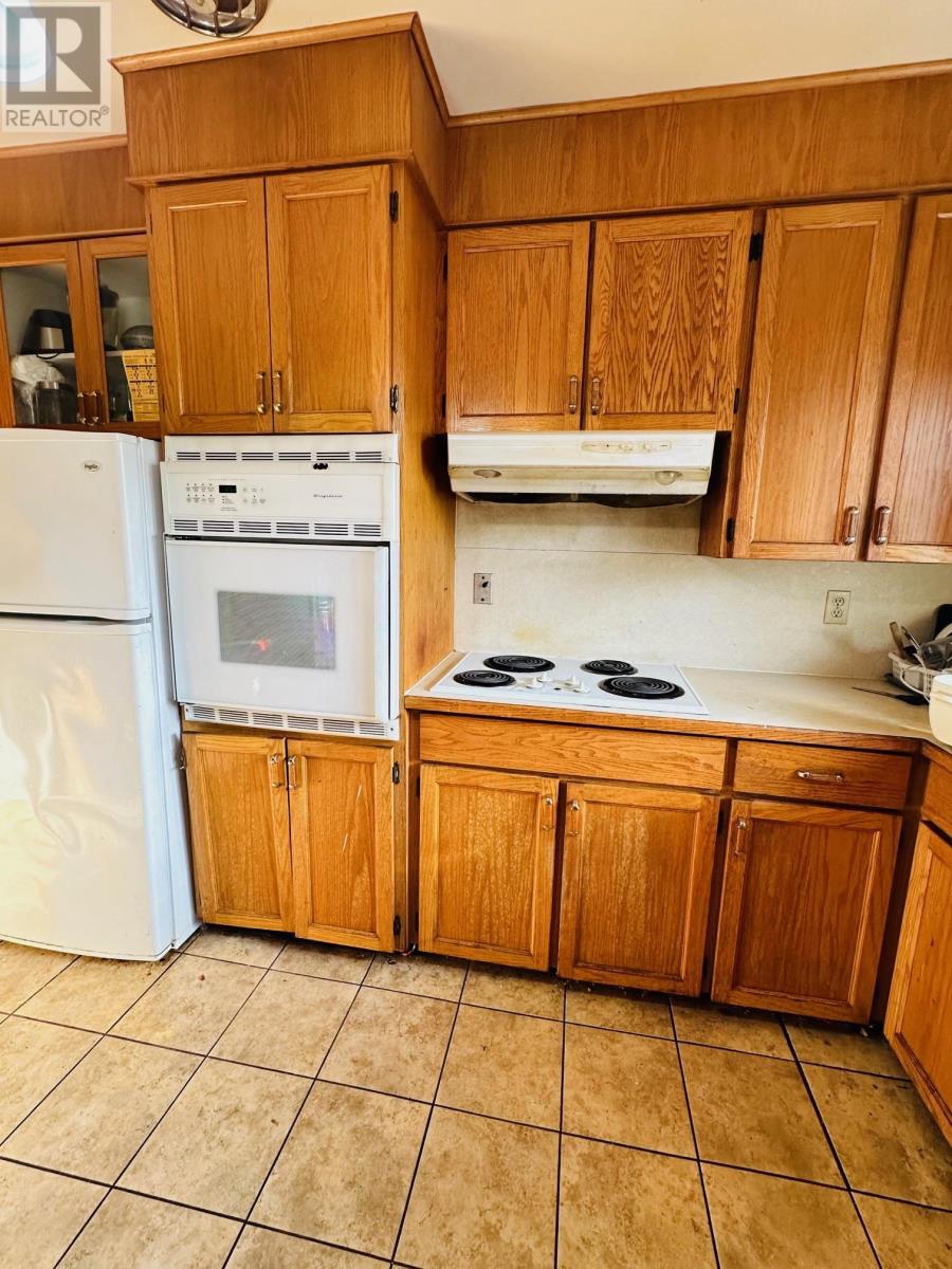 2615 Begin Pl, Thunder Bay, Ontario  P7E 5L9 - Photo 3 - TB252528