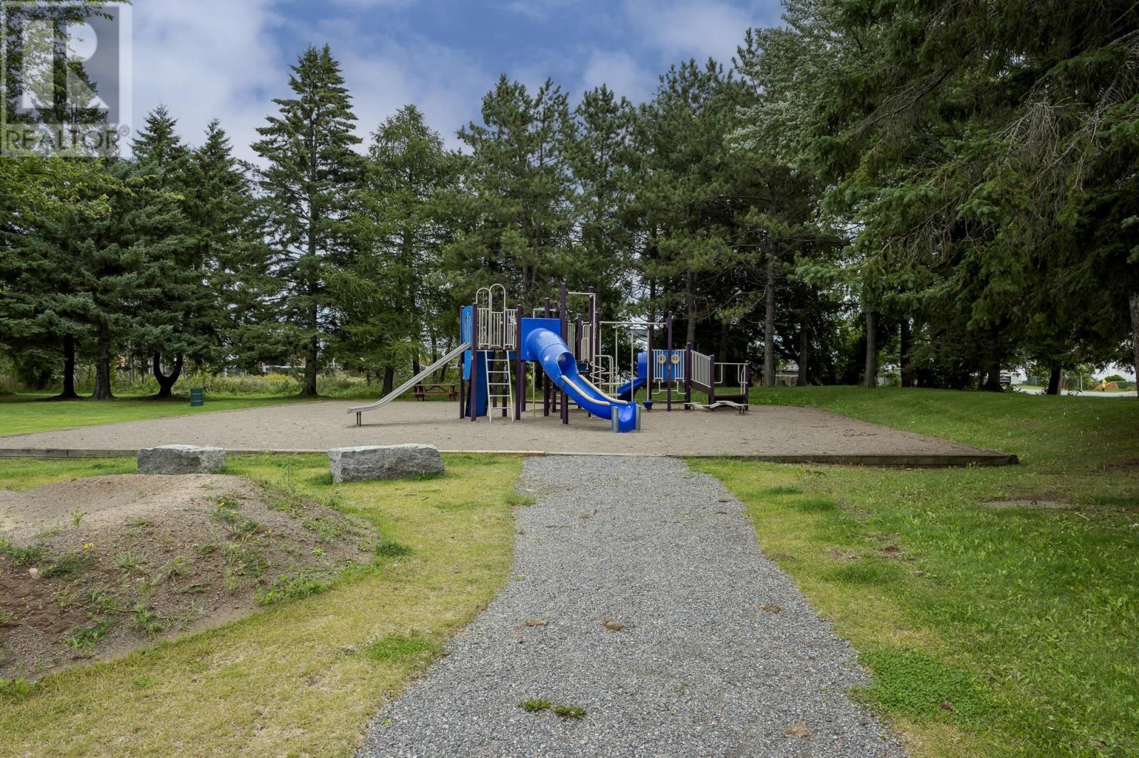 628 Mcbain St, Thunder Bay, Ontario  P7C 2Y3 - Photo 40 - TB252852