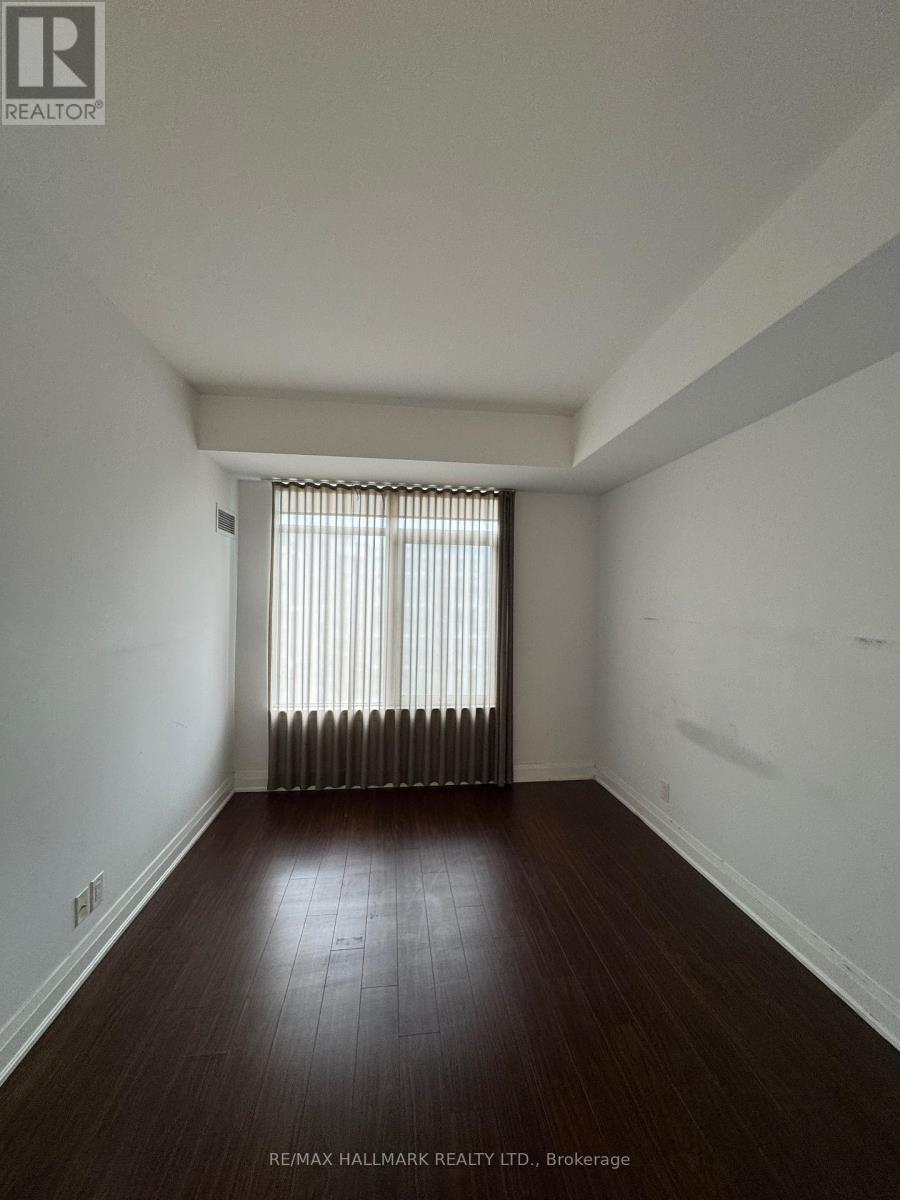 807 - 24 Woodstream Boulevard, Vaughan, Ontario  L4L 8C4 - Photo 12 - N12432459