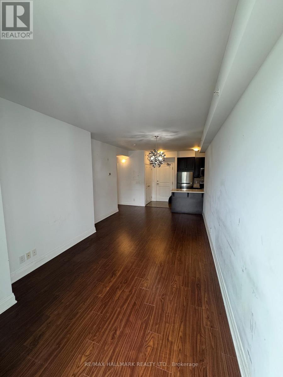 807 - 24 Woodstream Boulevard, Vaughan, Ontario  L4L 8C4 - Photo 4 - N12432459