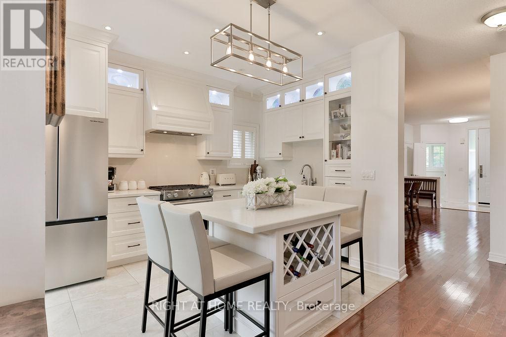 140 Moraine Drive, Vaughan, Ontario  L4H 2E6 - Photo 12 - N12432471