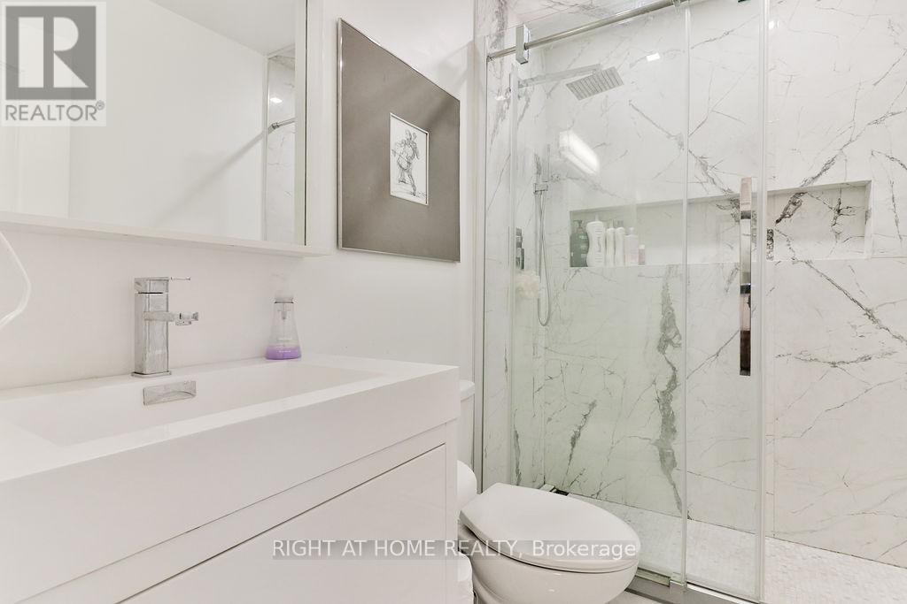 140 Moraine Drive, Vaughan, Ontario  L4H 2E6 - Photo 17 - N12432471