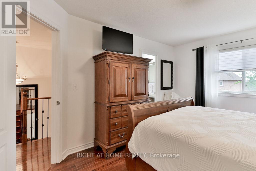 140 Moraine Drive, Vaughan, Ontario  L4H 2E6 - Photo 19 - N12432471