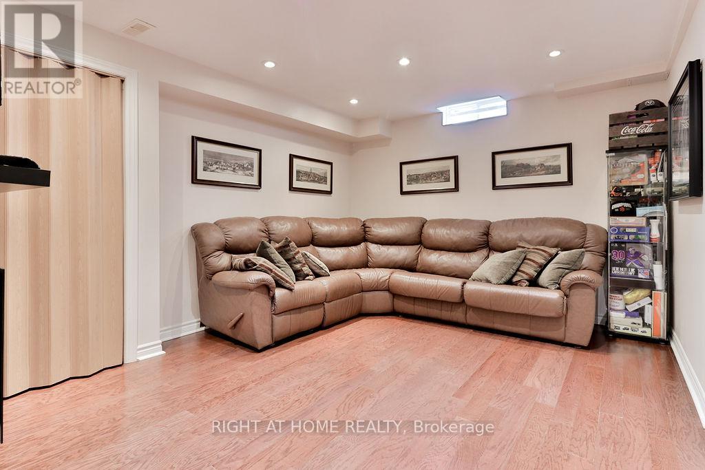 140 Moraine Drive, Vaughan, Ontario  L4H 2E6 - Photo 29 - N12432471