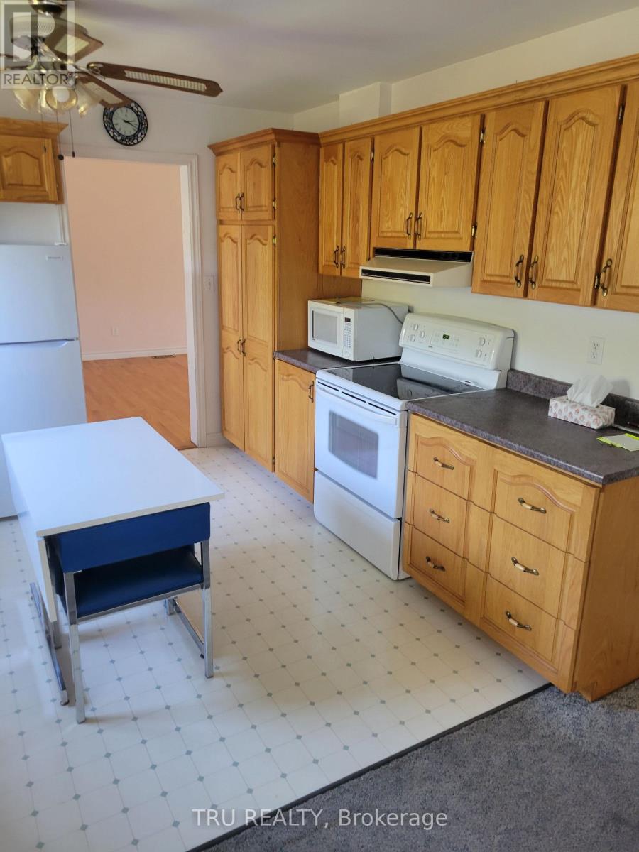 15 George Avenue, Perth, Ontario  K7H 2Y7 - Photo 6 - X12432532