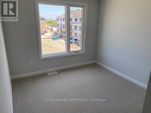 382 Clearpath Private, Ottawa, Ontario  K2T 0S6 - Photo 10 - X12432533