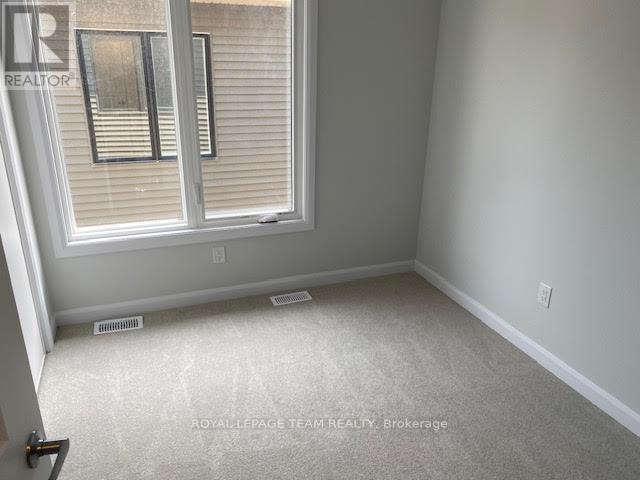 382 Clearpath Private, Ottawa, Ontario  K2T 0S6 - Photo 11 - X12432533