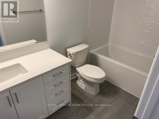 382 Clearpath Private, Ottawa, Ontario  K2T 0S6 - Photo 12 - X12432533