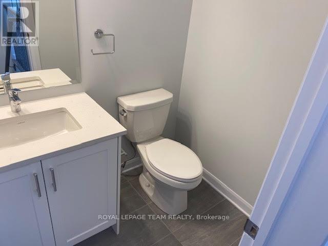 382 Clearpath Private, Ottawa, Ontario  K2T 0S6 - Photo 7 - X12432533