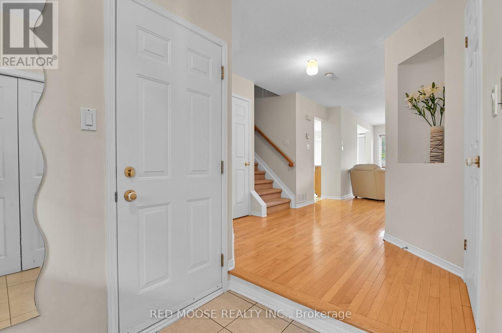 4569 Ogilvie Walk Crescent, Ottawa, Ontario  K1J 1G5 - Photo 6 - X12432542